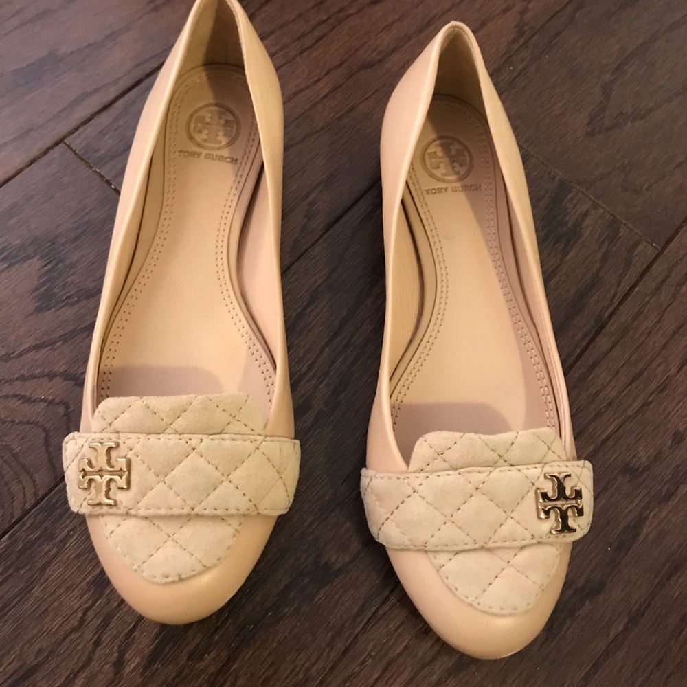 Tory Burch beige flats